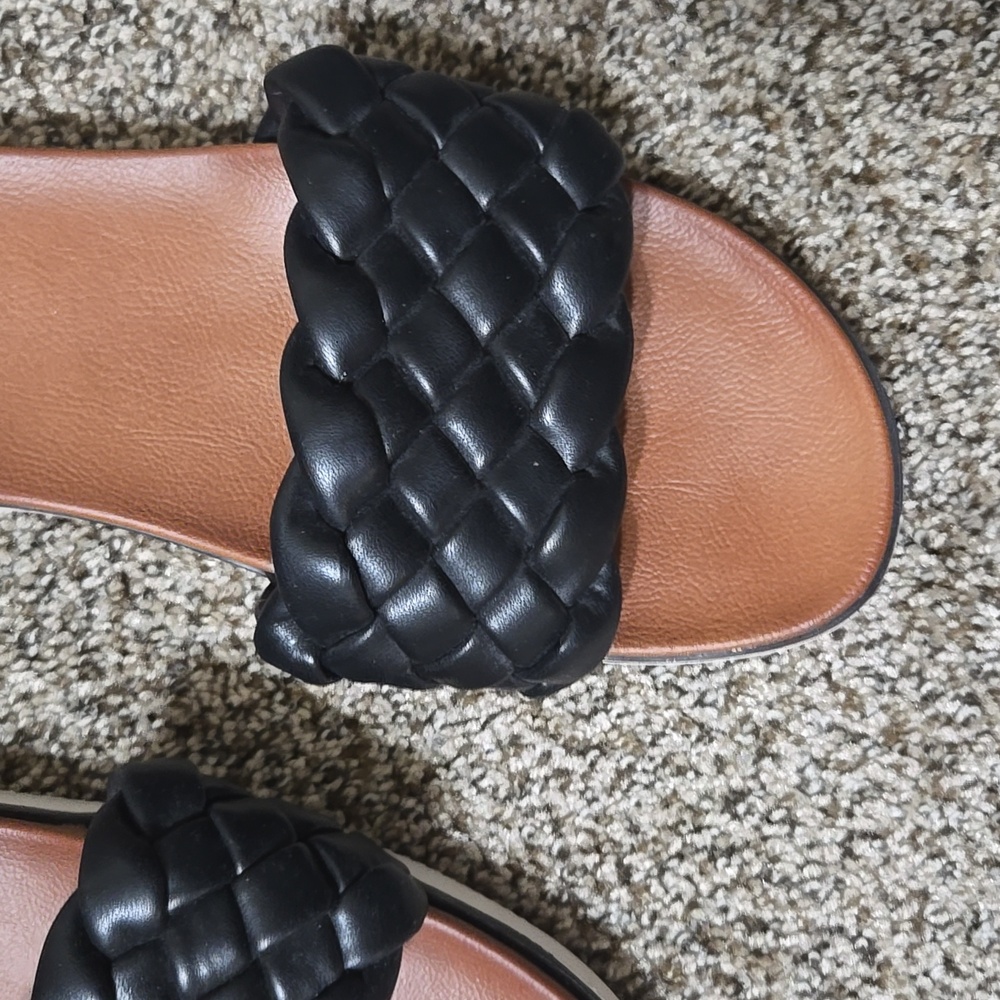 Torrid Slides - Picture 2 of 7